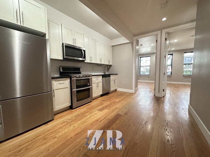 1327 Flatbush Ave - Photo 2 of 10