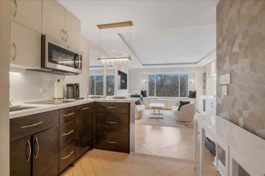 150 Central Park S - Photo 6 of 10