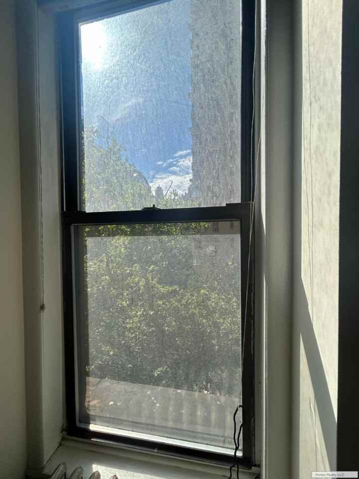 560 W End Ave - Photo 6 of 10
