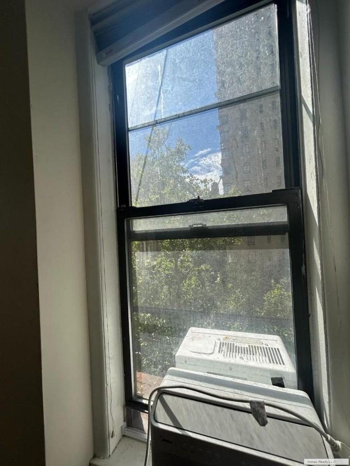 560 W End Ave - Photo 7 of 10