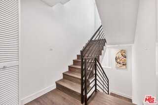 1458 Butler Ave - Photo 7 of 8