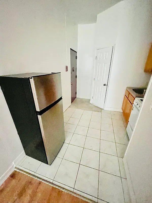 307 E 119th St - Photo 4 of 4