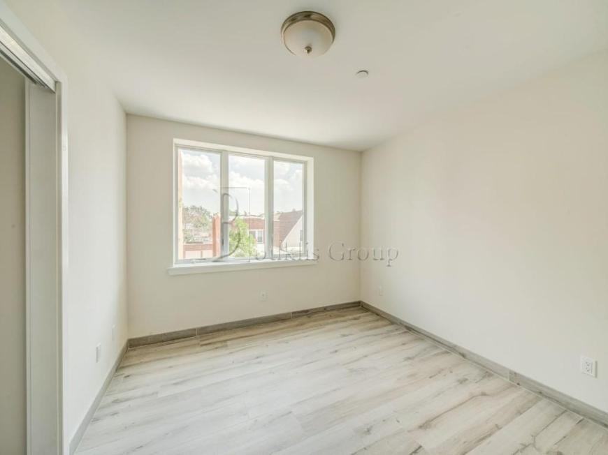 3068 38th St - Photo 5 of 7