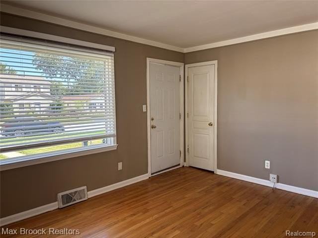 26601 Dartmouth St - Photo 7 of 21