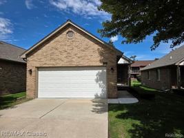 featured image of 3937 Sunflower Ln #100