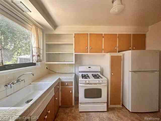 11157 Stockwell St - Photo 7 of 13