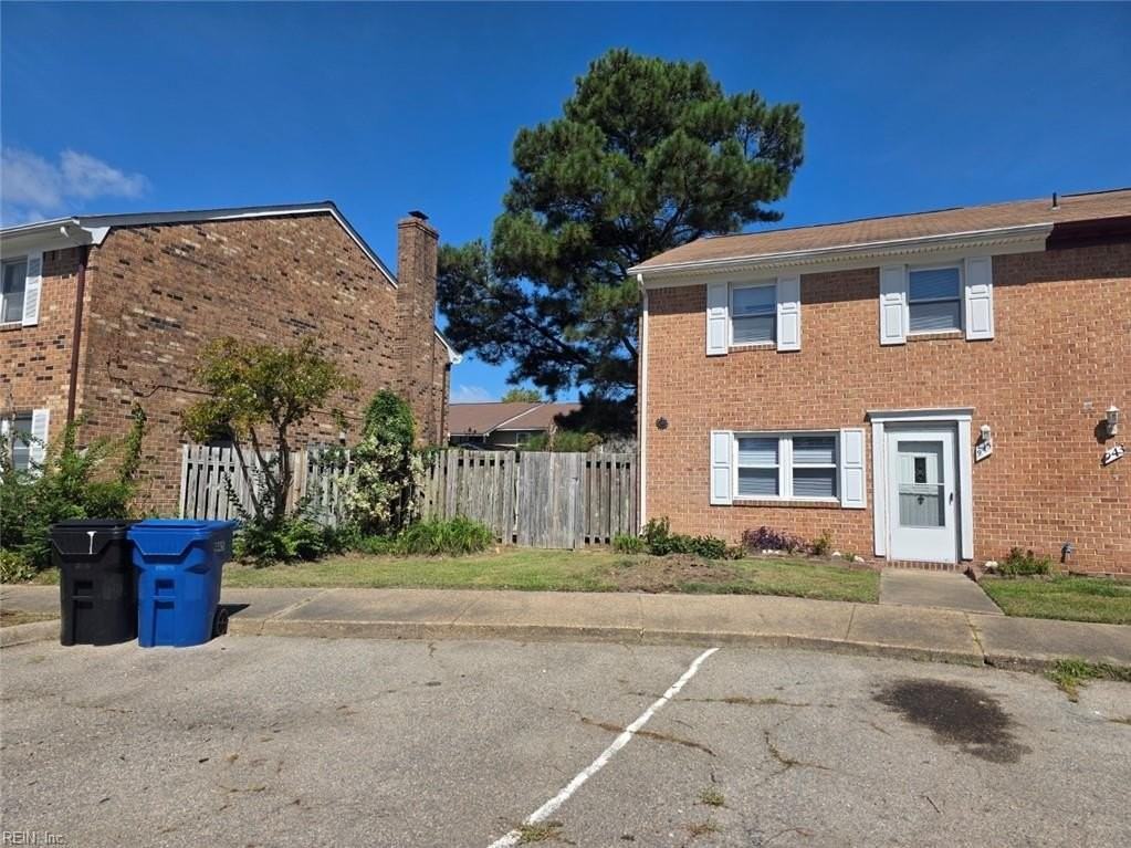 945 Indian Cir