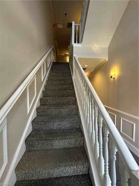 300 Yarmouth St #327 - Photo 2 of 32