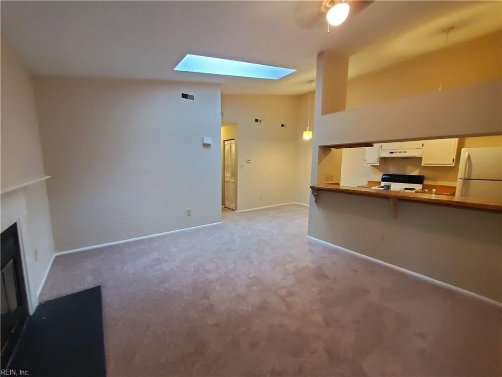 327 Thalia Station Ct - Photo 4 of 15