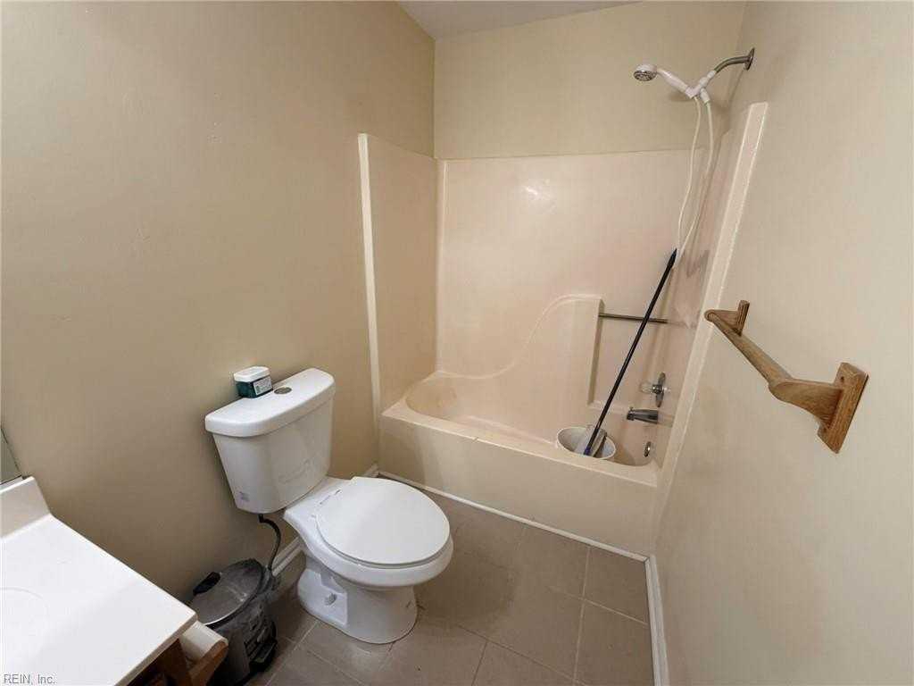 1808 Eastborne Dr - Photo 7 of 16