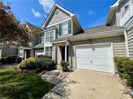 featured image of 1504 Sawgrass Ln