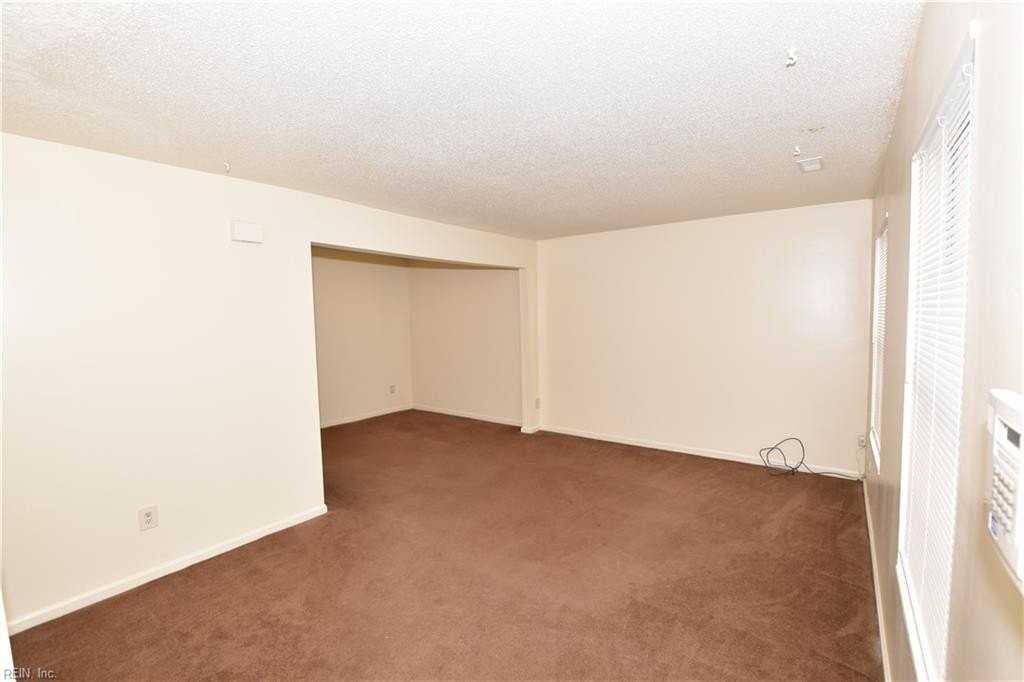 6006 Edgelake Dr - Photo 3 of 38