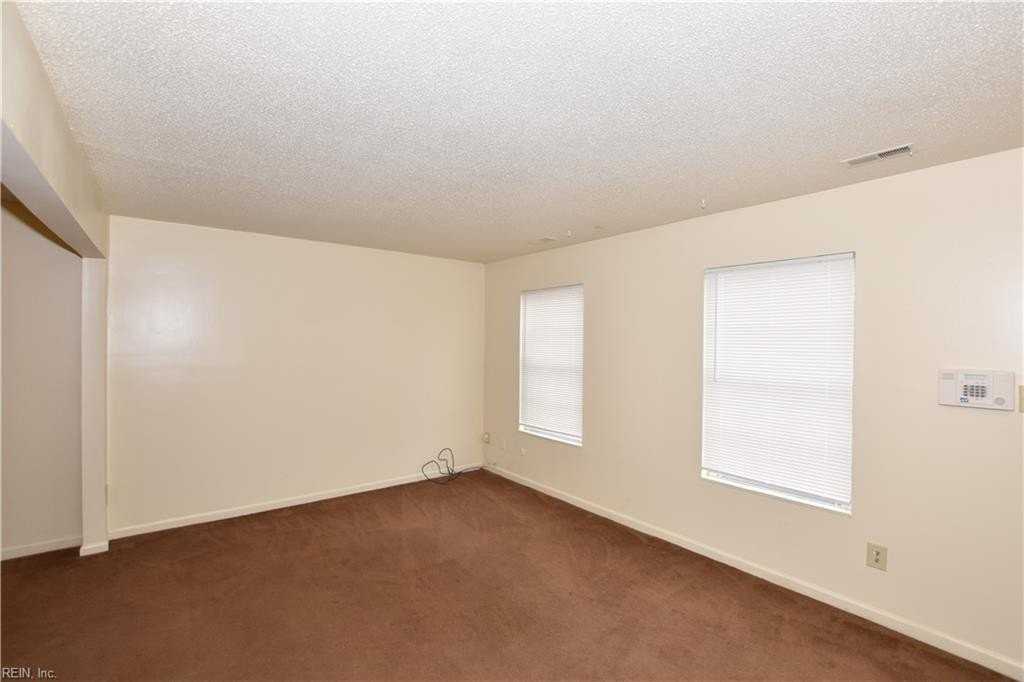 6006 Edgelake Dr - Photo 4 of 38