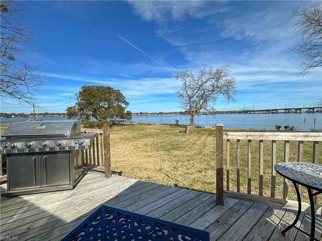 55 Greenbrier Rd - Photo 3 of 37
