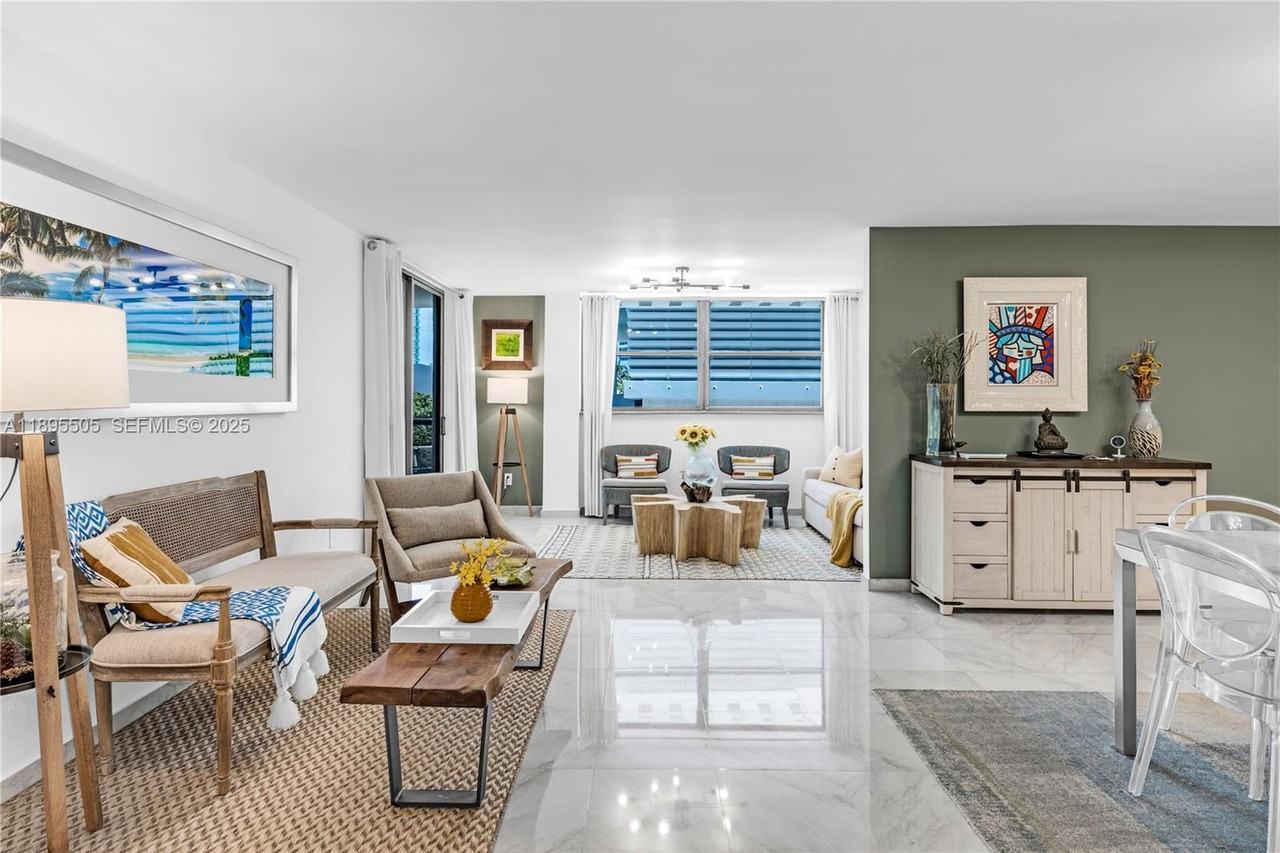 5845 Collins Ave #203 - Photo 7 of 8