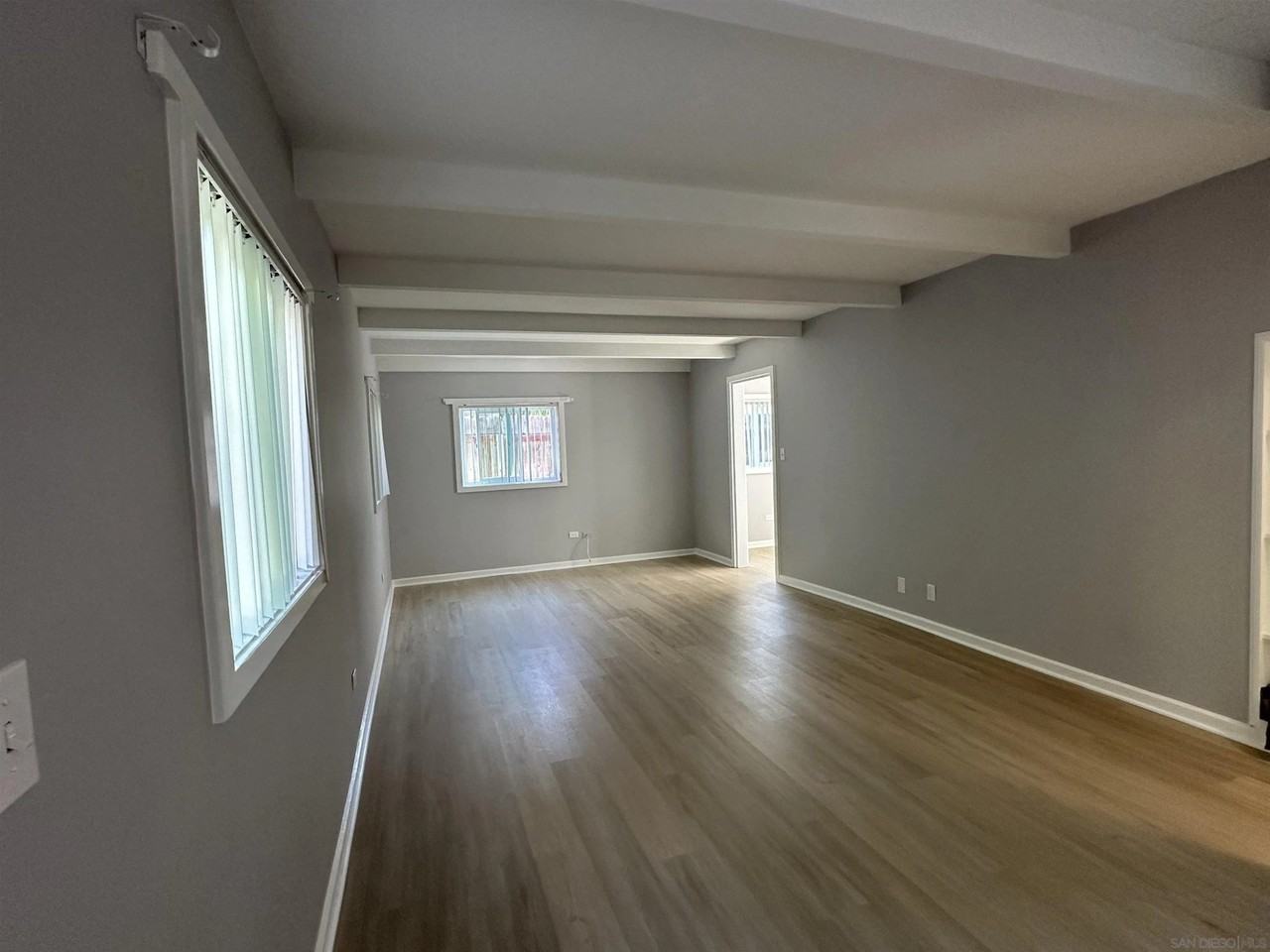 3722 Haines St - Photo 5 of 12