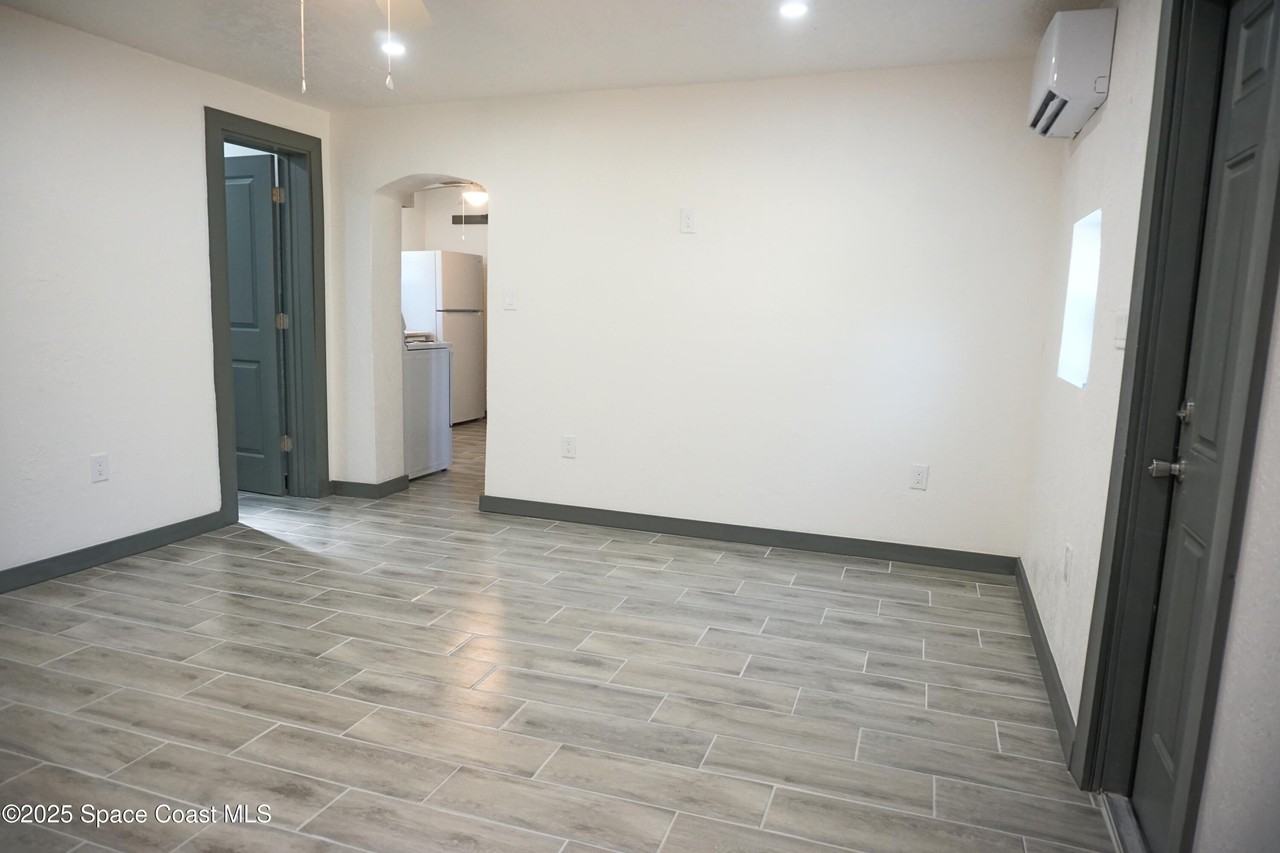 2836 Shwonda Ave Ne - Photo 6 of 25