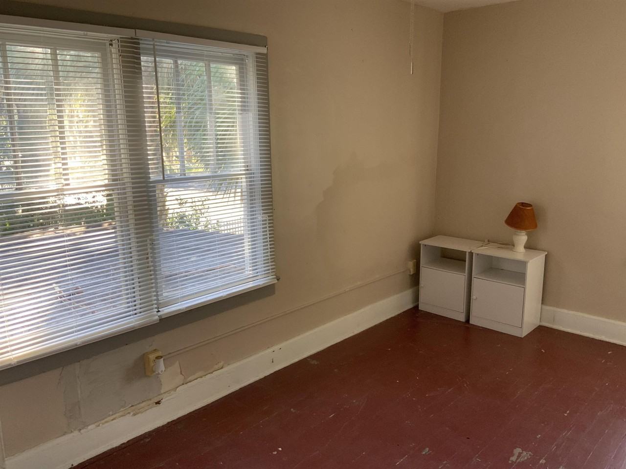 1509 Twigg St #A - Photo 6 of 7