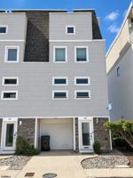featured image of 635 Carson Ave #635