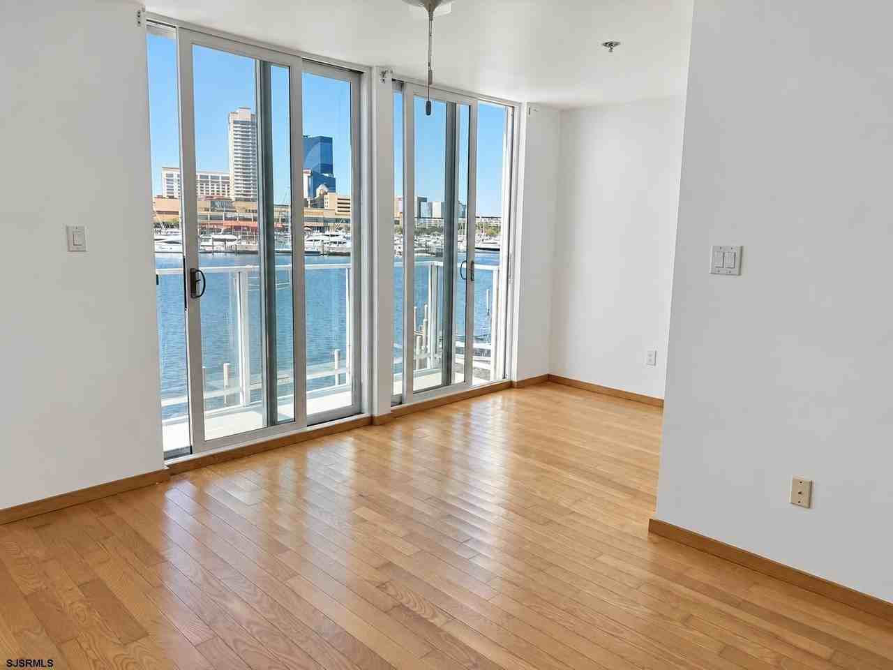 635 Carson Ave #635 - Photo 6 of 23