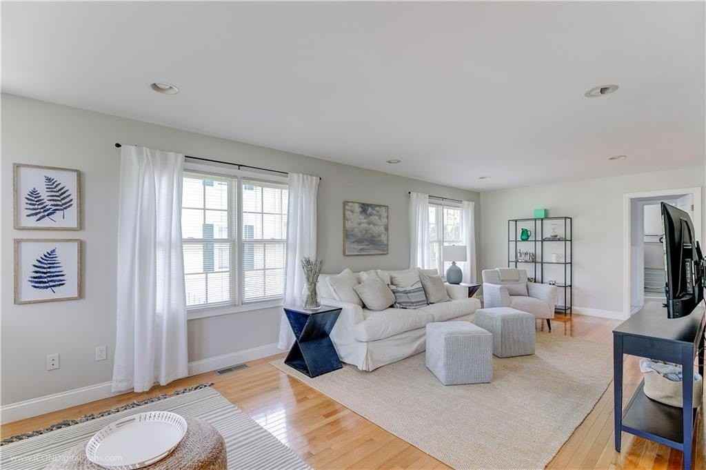 17 Clinton St - Photo 2 of 33