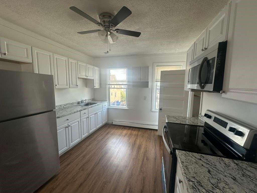 48 Kenwood St #3 - Photo 4 of 11