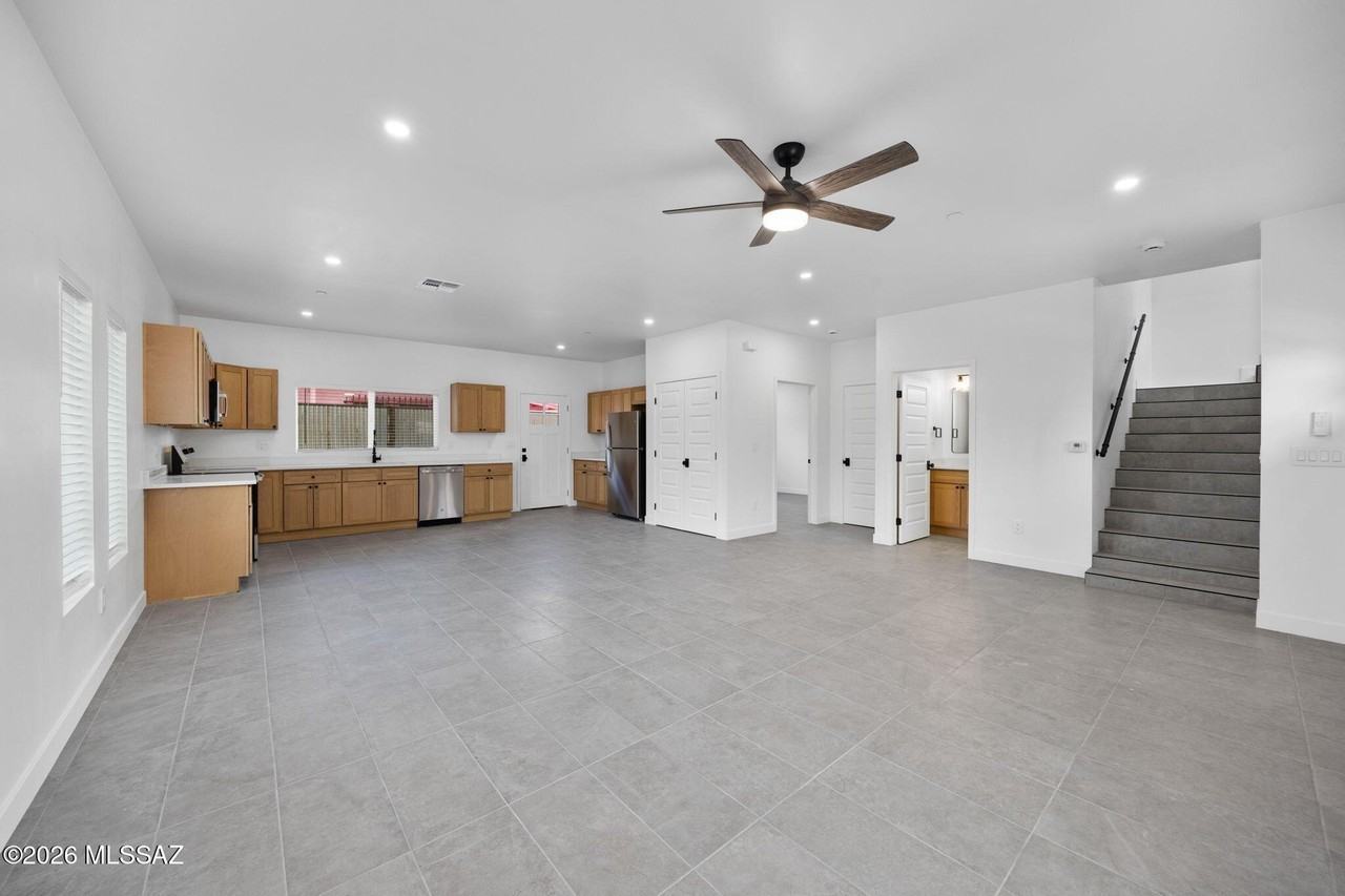 502 S Fremont Ave #1 - Photo 7 of 31