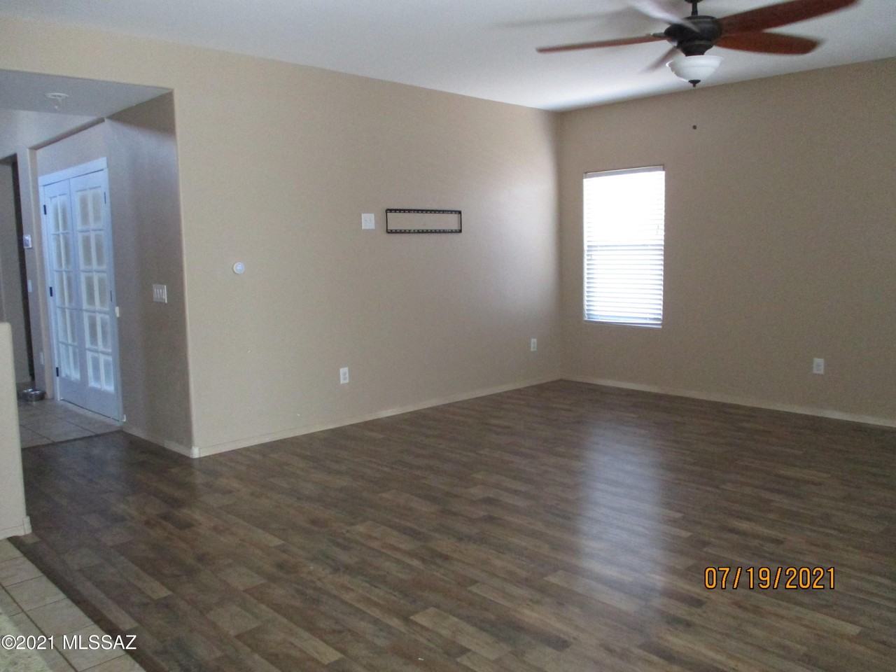 6482 E Brushback Loop - Photo 3 of 20