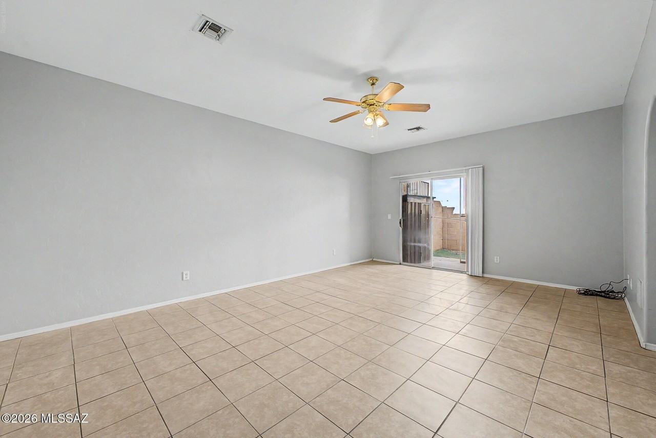 1316 E Zulema Loop - Photo 4 of 22