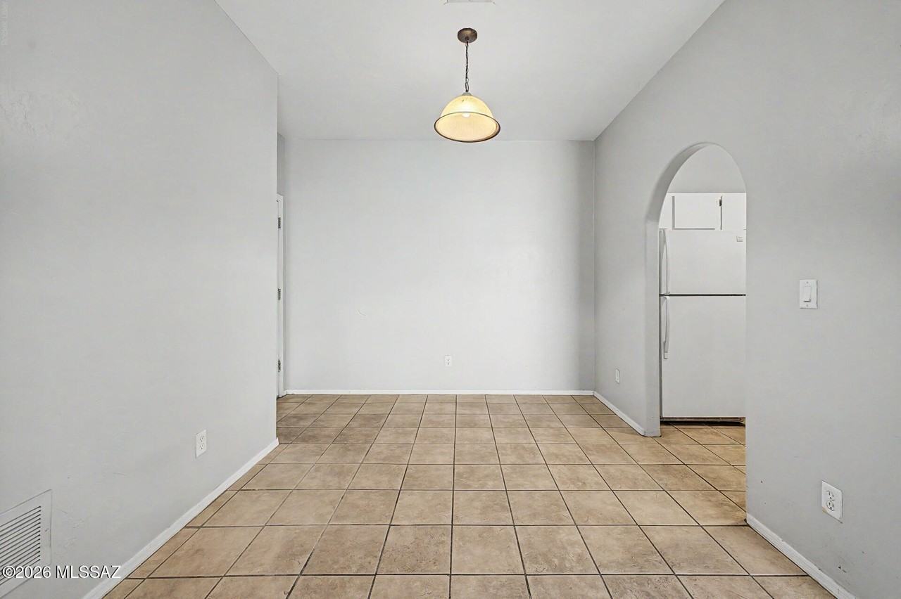 1316 E Zulema Loop - Photo 7 of 22