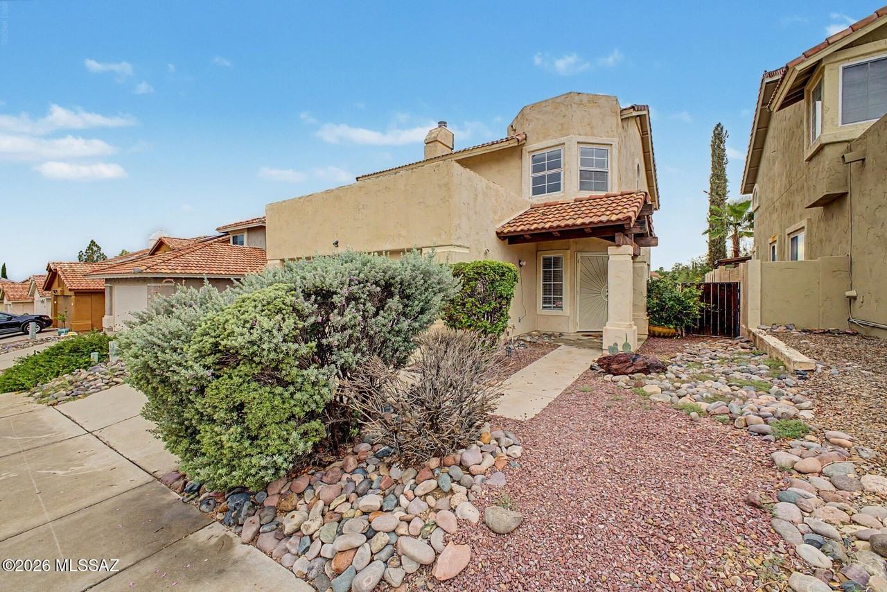 11525 N Eagle Peak Dr - Photo 5 of 36