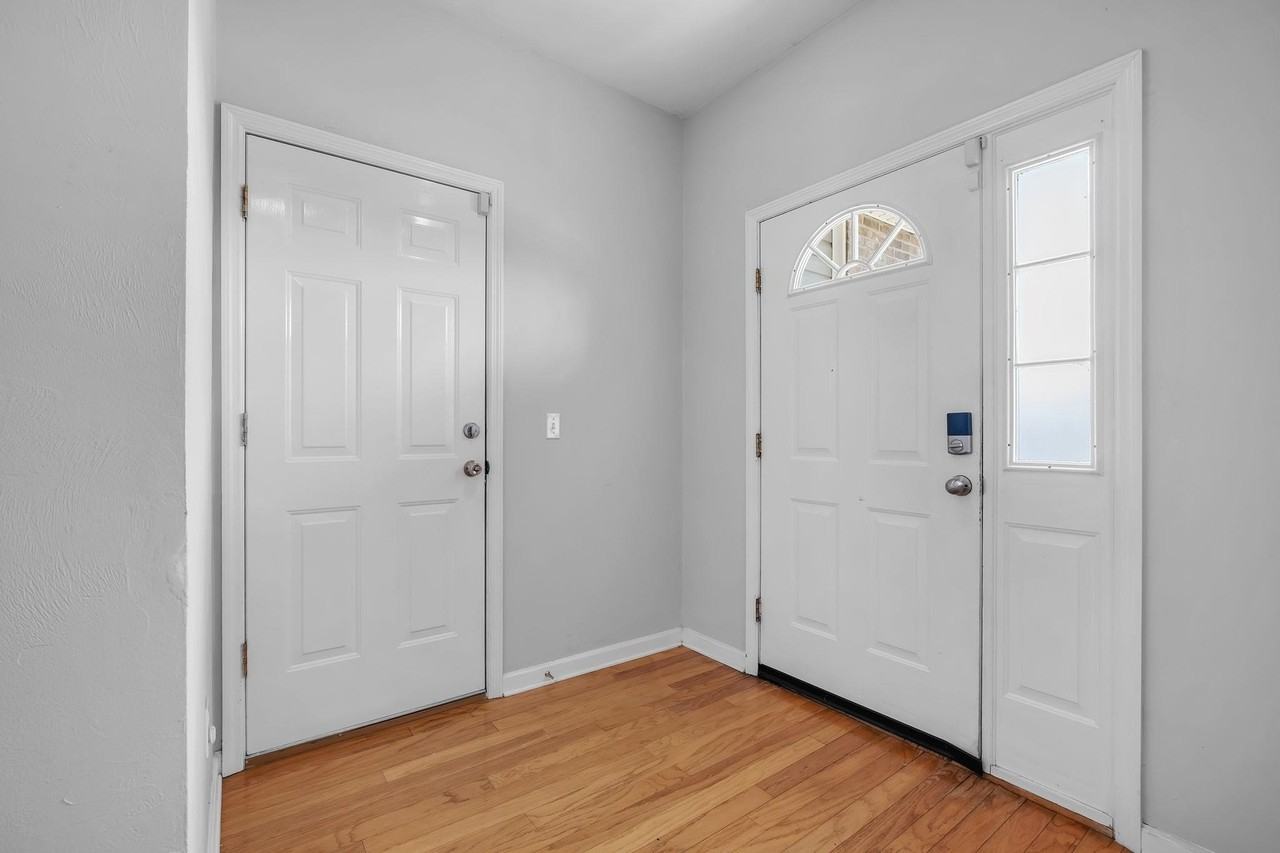 944 Saddle Creek Run - Photo 3 of 24