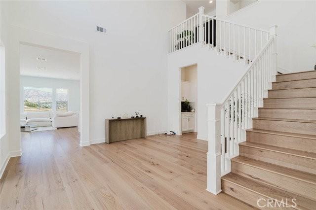 11716 Canoga Ave - Photo 2 of 8