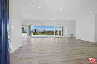 16210 Bertella Dr - Photo 4 of 8