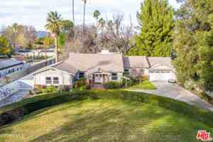 featured image of 22839 Oxnard St