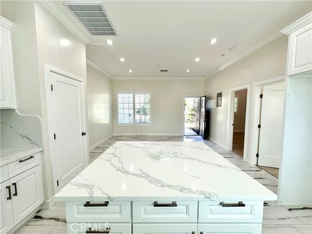 610 N Hidalgo Ave - Photo 4 of 8