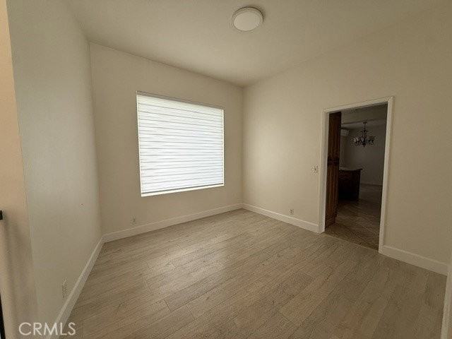 150 Greenfield Pl - Photo 3 of 7