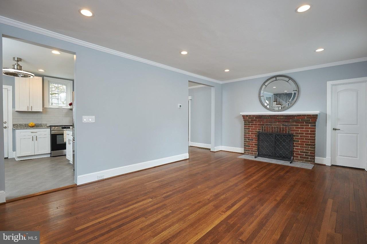 4912 Brandywine St Nw - Photo 3 of 50