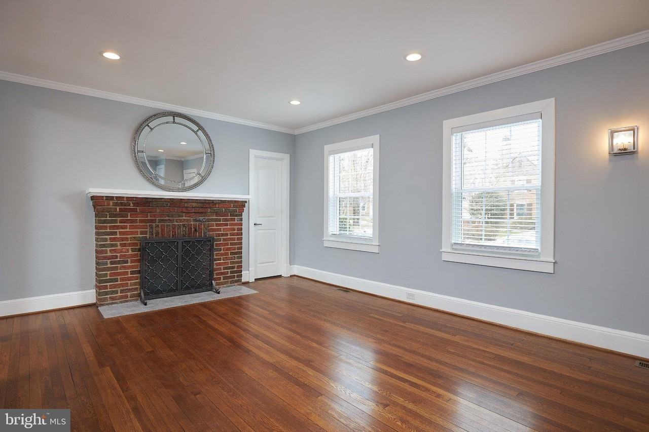 4912 Brandywine St Nw - Photo 5 of 50