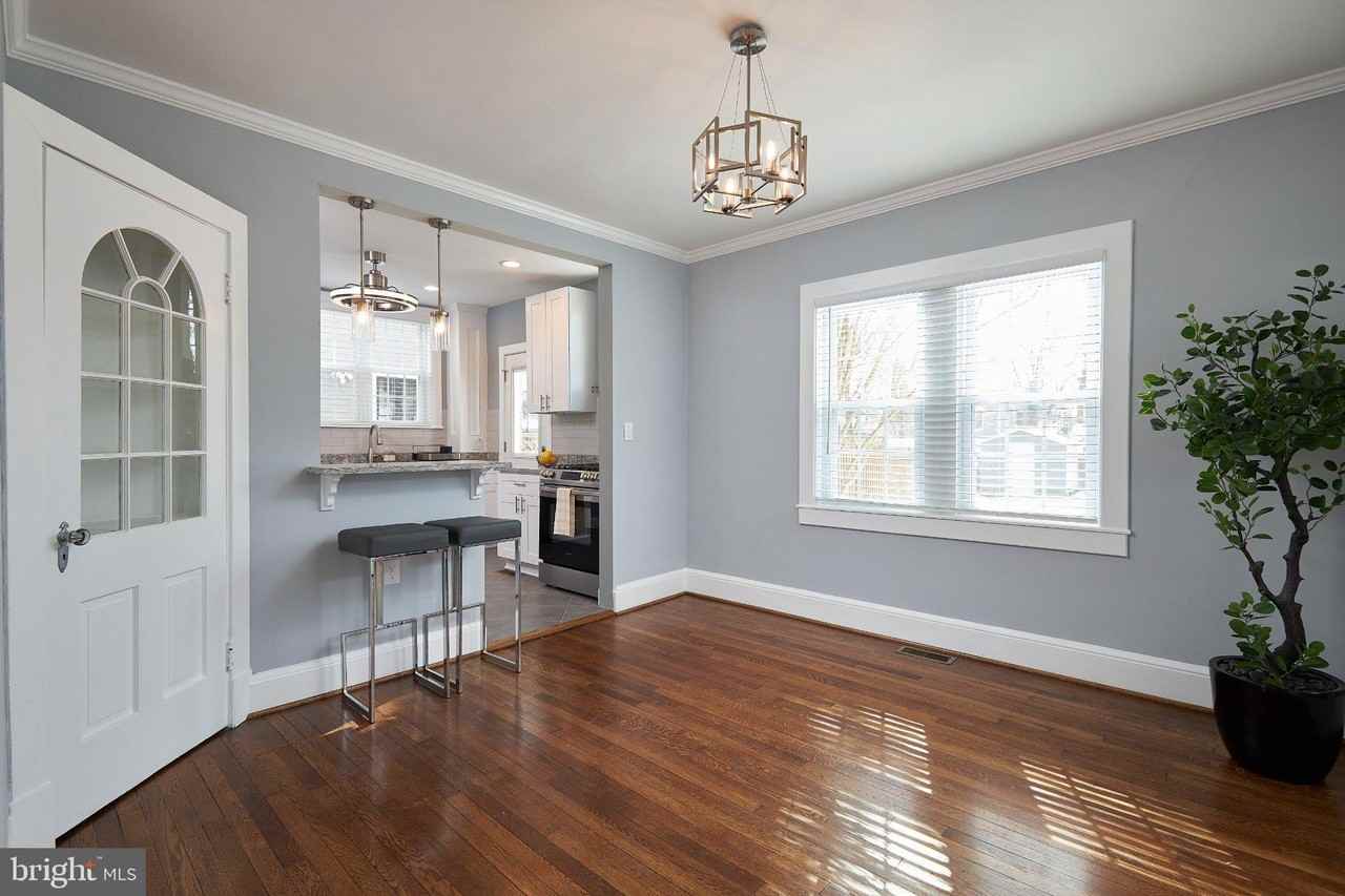4912 Brandywine St Nw - Photo 7 of 50
