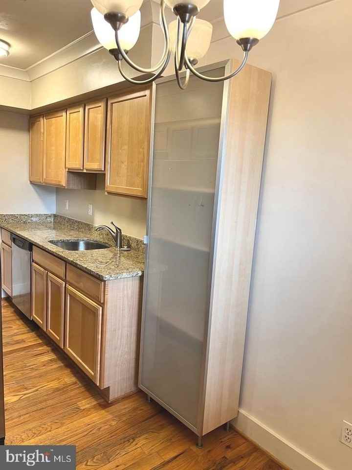 2615 4th St Ne #105 - Photo 3 of 26