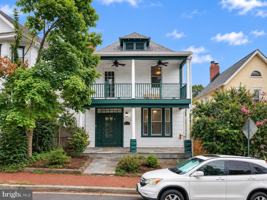 featured image of 2237 Mount View Pl Se