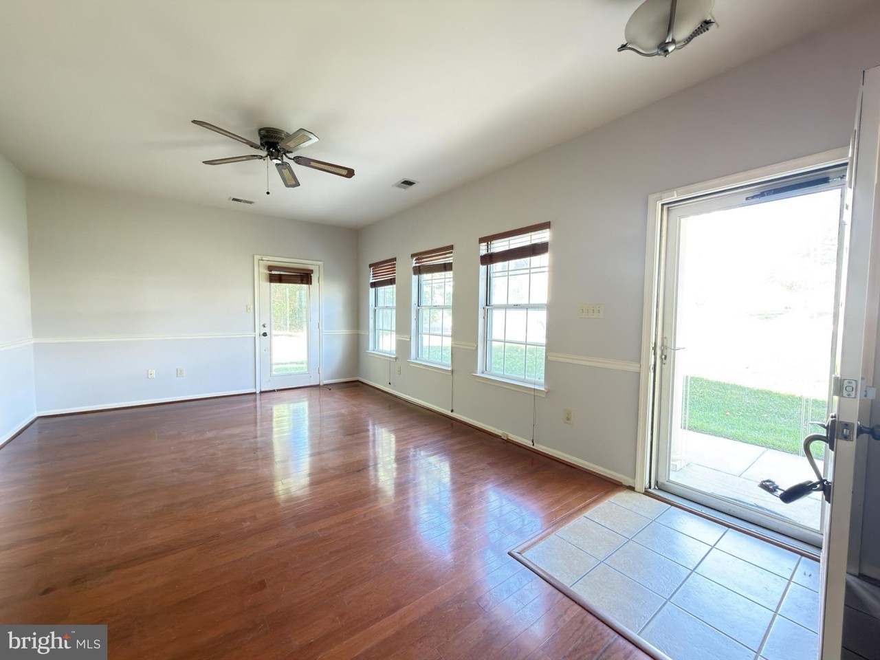 1426 Nutwood Ct - Photo 3 of 15
