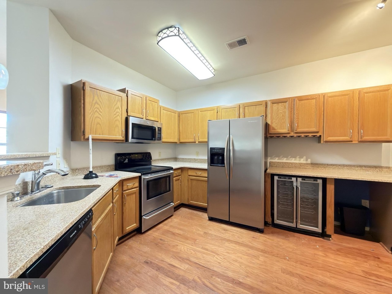 1426 Nutwood Ct - Photo 6 of 15