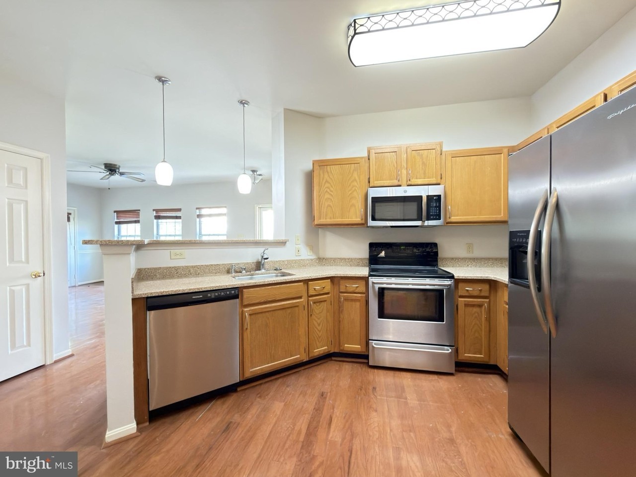 1426 Nutwood Ct - Photo 7 of 15