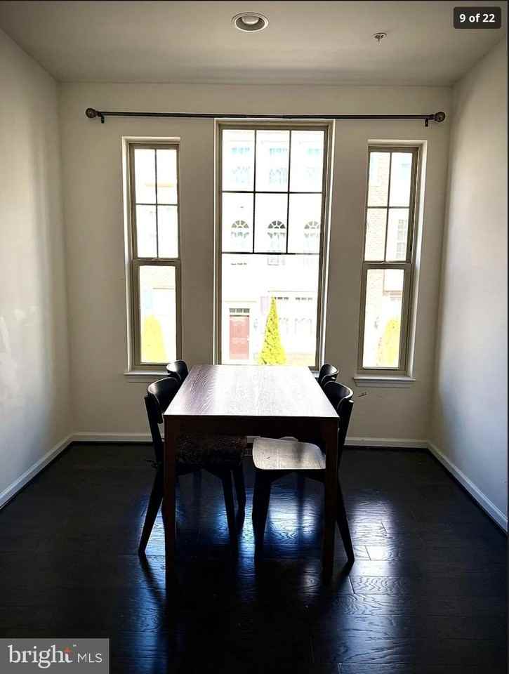 2724 Downing Ln - Photo 7 of 22