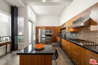 852 10th St #4 - Photo 6 of 7