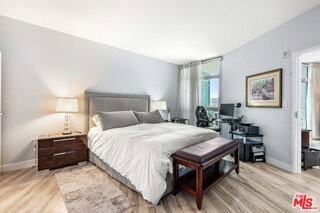 13700 Marina Pointe Dr #612 - Photo 6 of 7