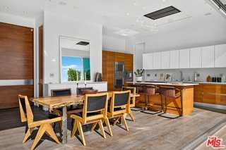 8760 Hollywood Blvd - Photo 5 of 8
