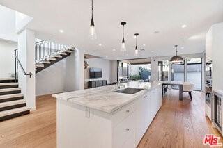 8925 Dorrington Ave - Photo 4 of 8